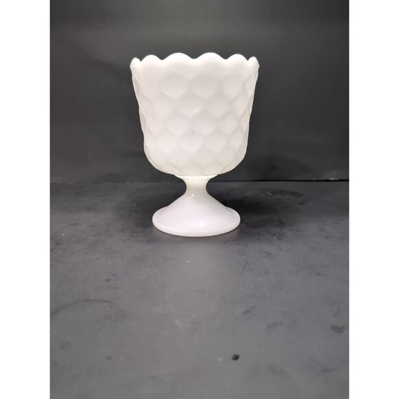 Vintage E. O. Brody Co Honeycomb Milk Glass Footed Vase MJ-42 - Picture 1 of 9